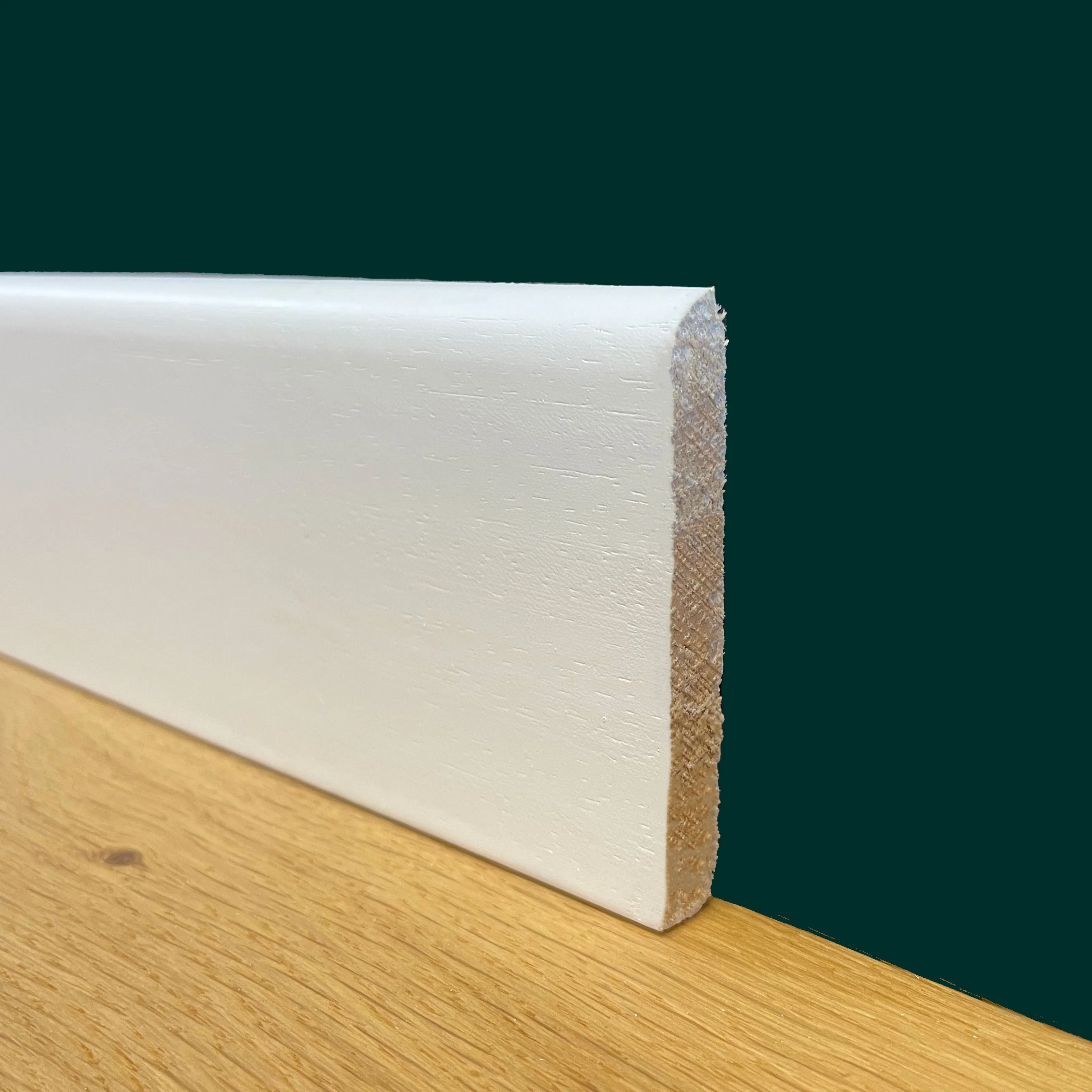 BATTISCOPA BC laccato bianco in legno MASSELLO 70X10 (prezzo al ML)