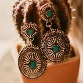 Dos Conchos Dangle Earrings